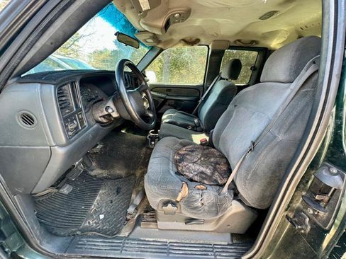 Used 2001 Chevrolet Silverado 1500 LS image 6