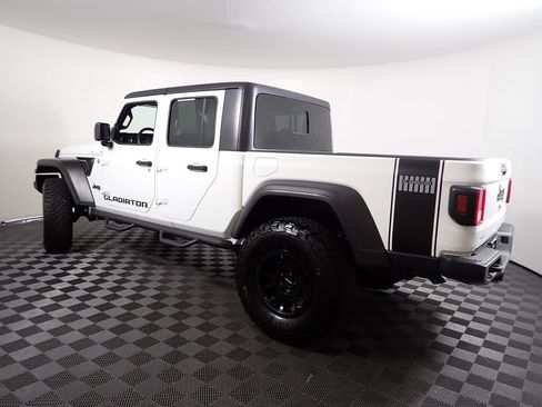 Used 2020 Jeep Gladiator Sport w/ Quick Order Package 24S AWD/4WD image 12