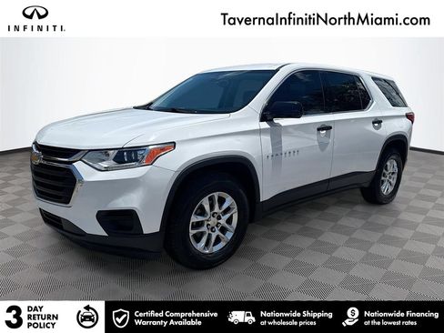 Used 2018 Chevrolet Traverse LS FWD image 1