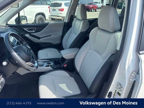 Used 2021 Subaru Forester Premium AWD/4WD image 11