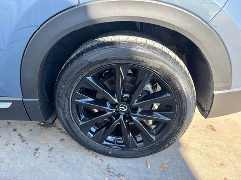 Used 2023 MAZDA CX-9 Carbon Edition image 9