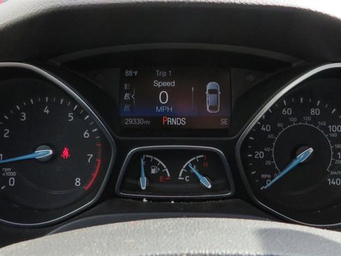 Used 2018 Ford Focus SEL image 15