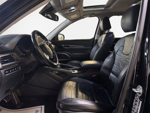 Used 2021 Kia Telluride SX w/ SX Prestige Package image 12