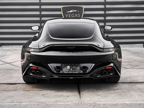 Used 2023 Aston Martin V8 Vantage Coupe RWD image 15