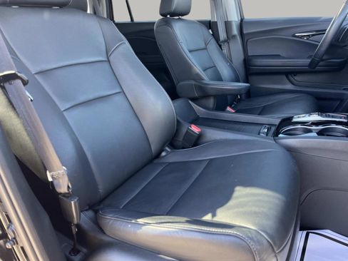 Used 2022 Honda Pilot Touring image 30