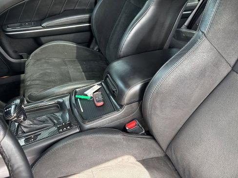 Used 2019 Dodge Charger Scat Pack w/ Plus Group RWD image 31