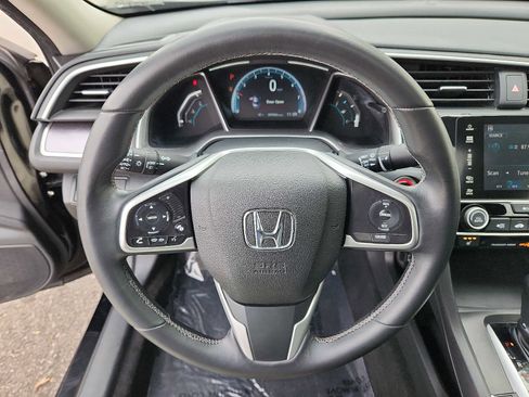 Used 2018 Honda Civic EX-T image 19