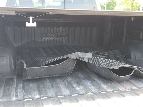 Used 2024 Chevrolet Silverado 1500 High Country w/ Technology Package AWD/4WD image 31