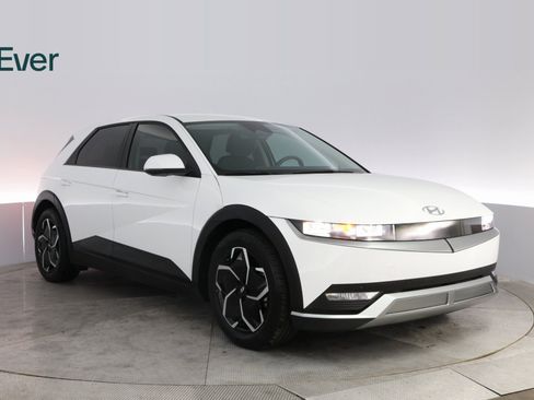 Used 2024 Hyundai Ioniq 5 SEL image 4