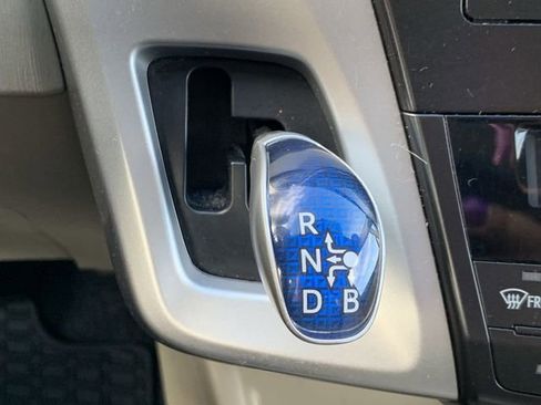 Used 2012 Toyota Prius V Five image 25