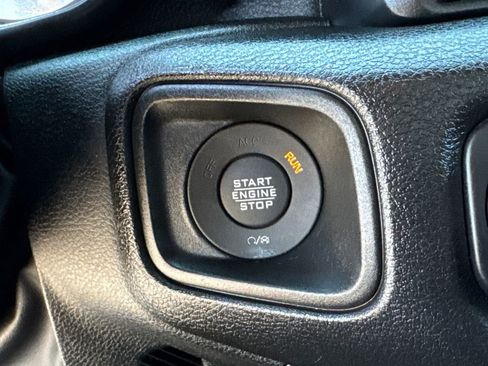 Used 2024 Jeep Wrangler Sport AWD/4WD image 29