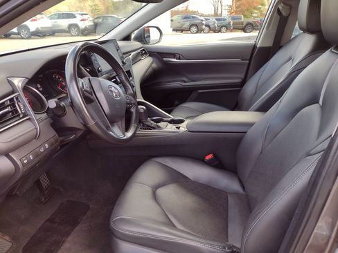 Used 2023 Toyota Camry XSE image 17