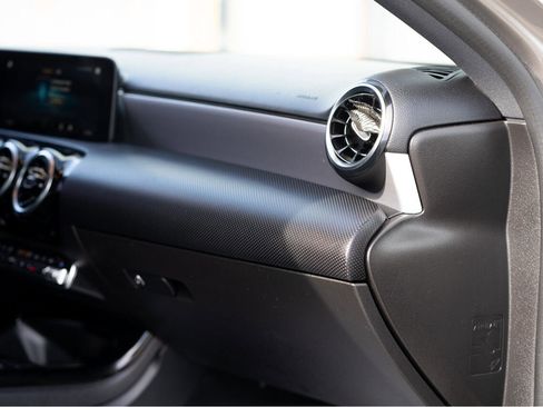 Used 2019 Mercedes-Benz A 220 4MATIC image 39