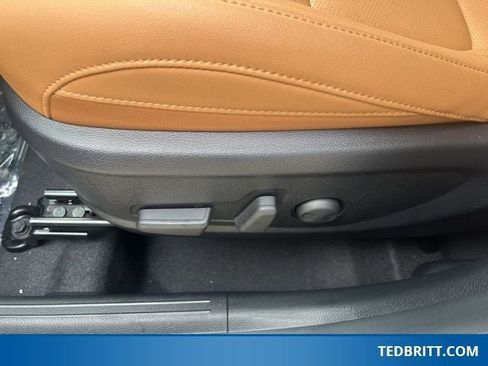 Used 2026 Kia Seltos EX w/ EX Sunroof Package image 42