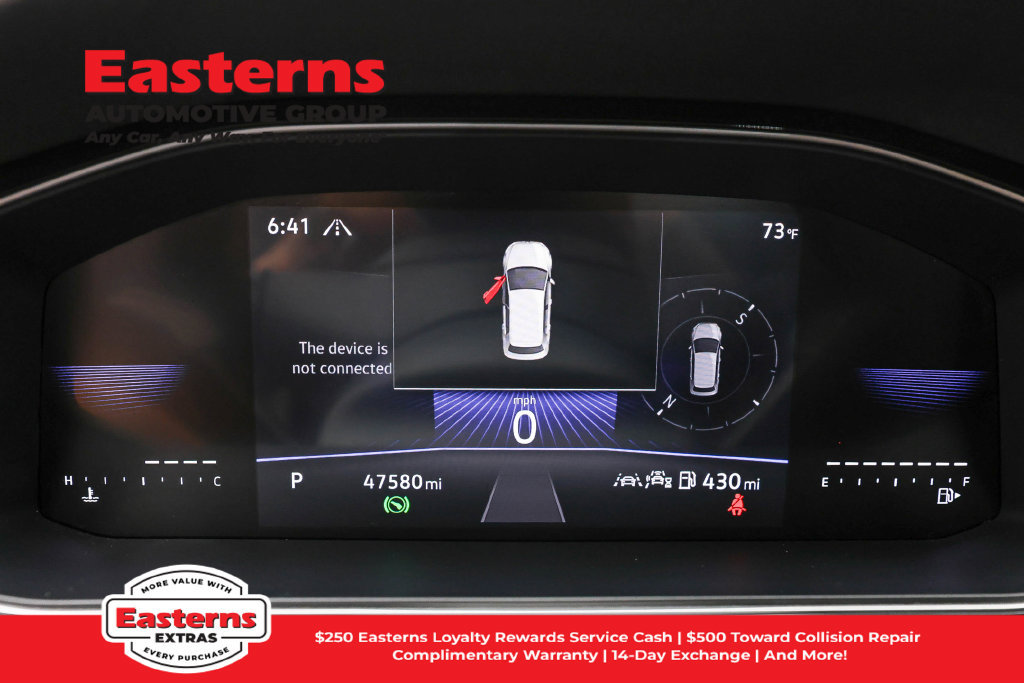 Used 2025 Volkswagen Jetta SE FWD image 18