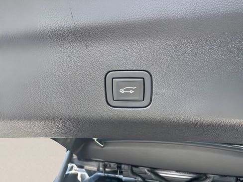 Used 2021 Cadillac Escalade Sport AWD/4WD image 12