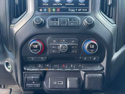 Used 2021 Chevrolet Silverado 1500 LT Trail Boss w/ Convenience Package II AWD/4WD image 10