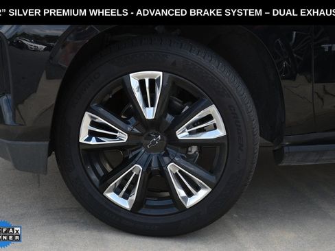 Used 2022 Chevrolet Tahoe High Country RWD image 3