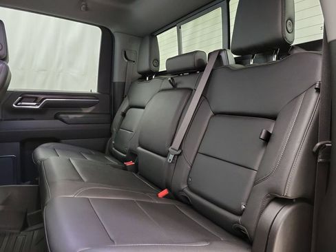 Certified 2024 GMC Sierra 2500 SLT w/ Texas SLT Premium Package AWD/4WD image 9