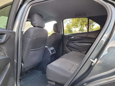 Used 2019 Chevrolet Equinox LT w/ Driver Convenience Package image 5