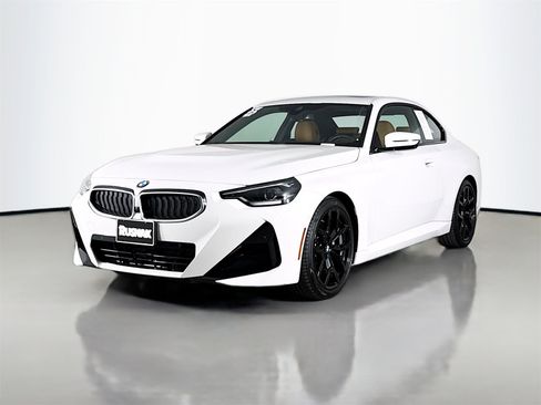 Used 2025 BMW 230i 230i w/ M Sport Package image 3