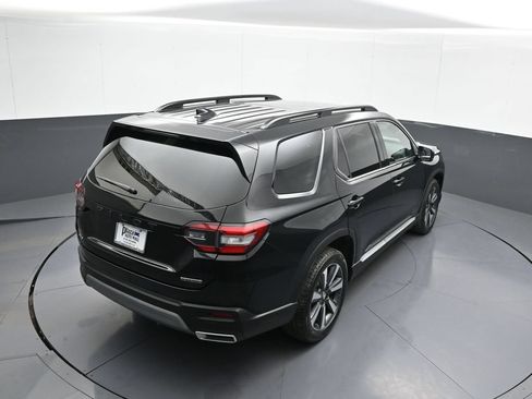 Certified 2023 Honda Pilot Touring image 40