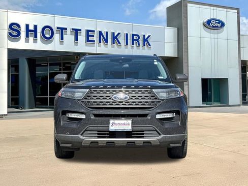 Certified 2021 Ford Explorer XLT w/ Equipment Group 202A image 2