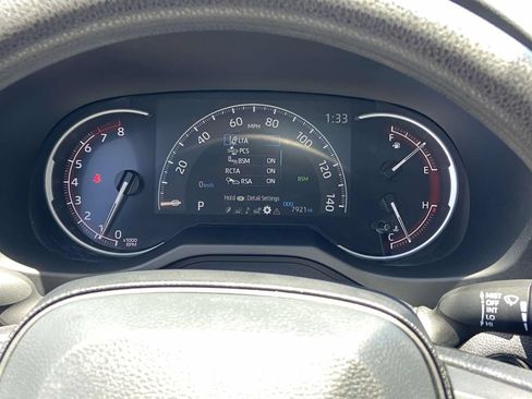 Used 2025 Toyota RAV4 XLE w/ Convenience Package FWD image 36