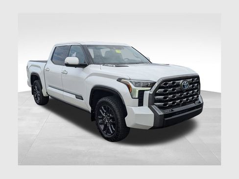 Used 2023 Toyota Tundra Platinum AWD/4WD image 1