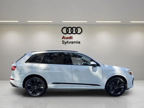 Certified 2025 Audi Q7 3.0T Premium Plus w/ Premium Plus Package AWD/4WD image 8