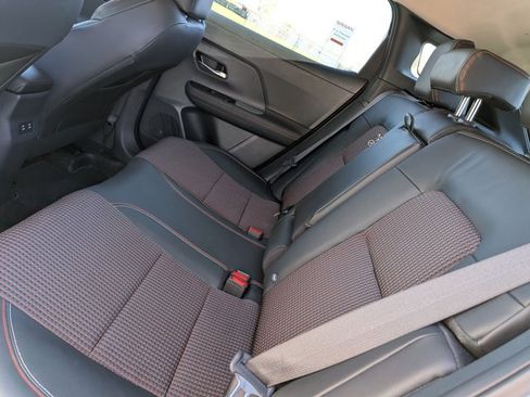 Certified 2025 Nissan Kicks SR image 26