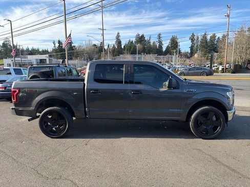 Used 2017 Ford F150 XLT image 10