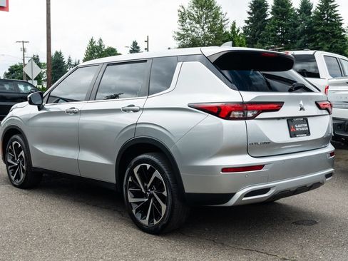 Used 2022 Mitsubishi Outlander SE FWD image 4