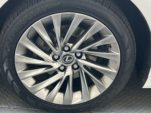 Used 2019 Lexus ES 300h 300h image 20