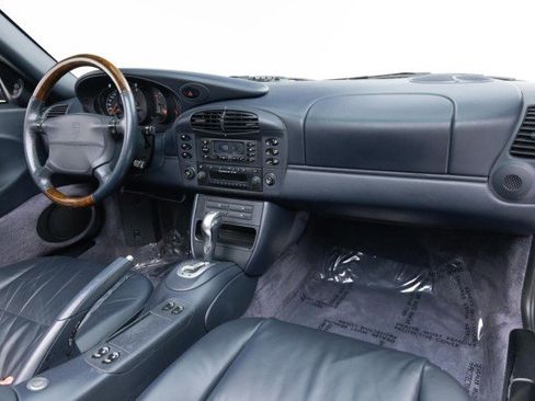 Used 2000 Porsche 911 Carrera image 2