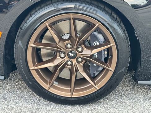 New 2025 Ford Mustang Dark Horse image 9