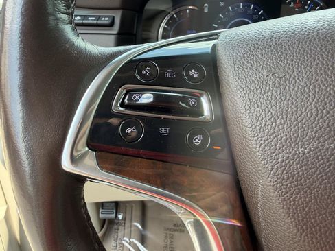 Used 2016 Cadillac Escalade ESV Luxury AWD/4WD image 36