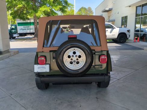 Used 1998 Jeep Wrangler Sahara AWD/4WD image 4