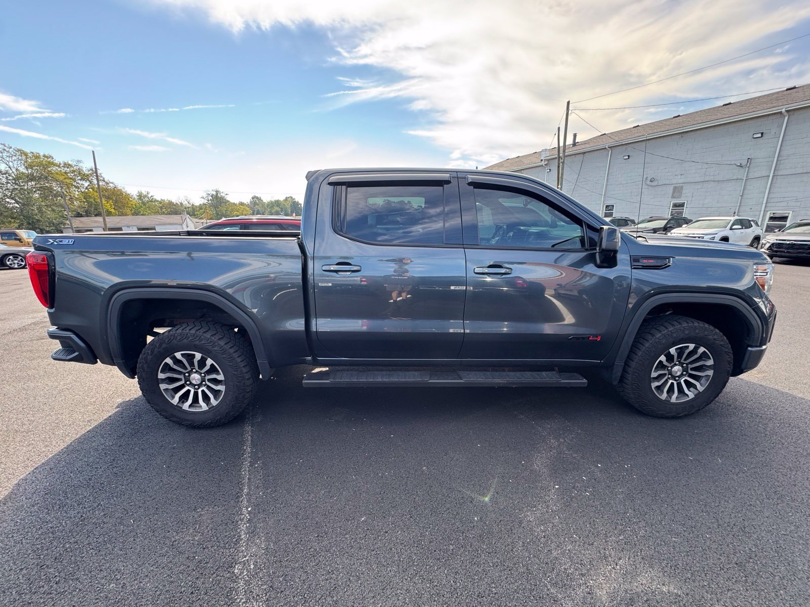 Used 2019 GMC Sierra 1500 AT4 w/ AT4 Premium Package AWD/4WD image 7