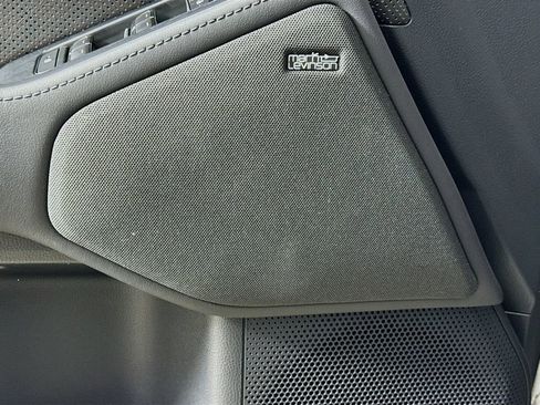 Used 2025 Lexus GX 550 image 19