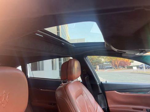 Used 2015 Maserati Quattroporte S Q4 image 21