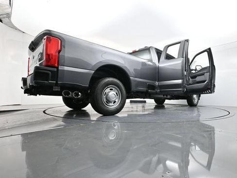 Used 2026 Ford F250 XL RWD image 40