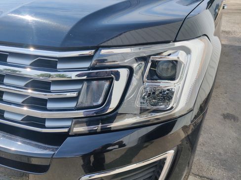 Used 2019 Ford Expedition Max Limited w/ Equipment Group 301A image 6