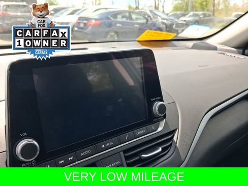 Certified 2025 Nissan Altima 2.5 S FWD image 17