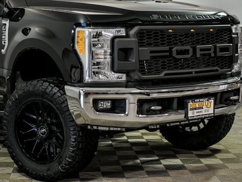 Used 2017 Ford F350 Lariat w/ Lariat Ultimate Package image 2