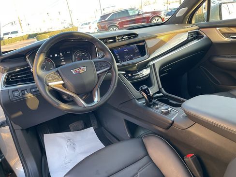 Used 2024 Cadillac XT6 Premium Luxury w/ Platinum Package image 32