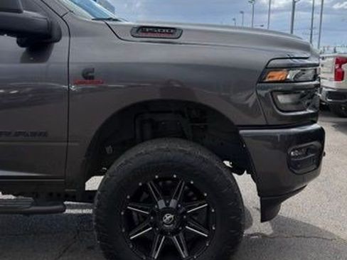 Used 2025 RAM 3500 Big Horn AWD/4WD image 3