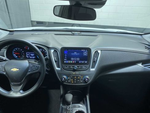 Used 2024 Chevrolet Malibu LT FWD image 10