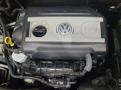 Used 2014 Volkswagen Tiguan S FWD image 30