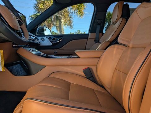 New 2026 Lincoln Aviator Black Label w/ Jet Appearance Package image 22